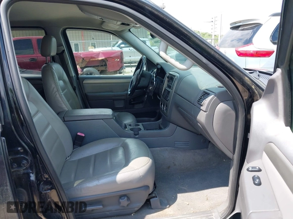 2004 Ford Explorer XLT с VIN 1FMZU73K44UB48387, выставлен на аукционе IAAI как лот 42282886 с пробегом 149 087 миль миль и . История ставок и продаж доступна на DreamBid. Изображение 5.