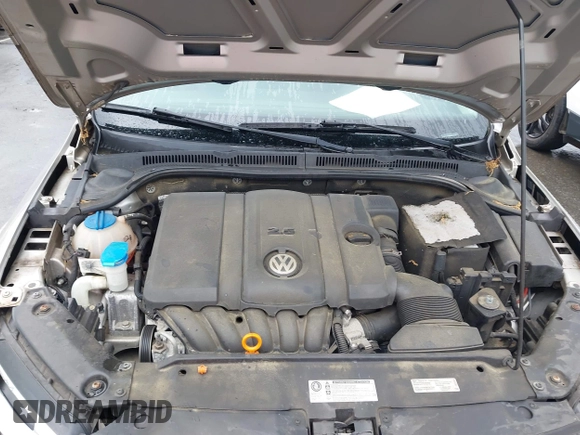 2012 Volkswagen Jetta SE z VIN 3VWDP7AJ5CM461691, wystawiony jako IAAI lot #42237130 z przebiegiem 102 664 mil mil oraz . Historia ofert i sprzedaży dostępna na DreamBid. Obrazek 10.