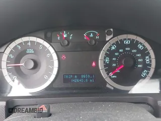 2010 Ford Escape Limited с VIN 1FMCU0EG8AKB81518, выставлен на аукционе IAAI как лот 41725893 с пробегом 142 640 миль миль и . История ставок и продаж доступна на DreamBid. Изображение 7.