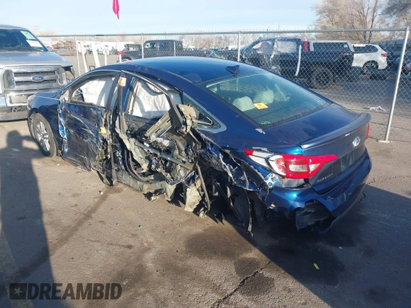2017 Hyundai Sonata SE z VIN 5NPE24AF8HH565251, wystawiony jako IAAI lot #41762572 z przebiegiem Nie podano mil oraz . Historia ofert i sprzedaży dostępna na DreamBid. Obrazek 3.