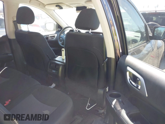 2019 Nissan Pathfinder SV z VIN 5N1DR2MMXKC578779, wystawiony jako IAAI lot #41767421 z przebiegiem 121 985 mil mil oraz . Historia ofert i sprzedaży dostępna na DreamBid. Obrazek 8.