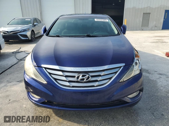 2011 Hyundai Sonata Limited with VIN 5NPEC4ACXBH117278, listed as a Copart auction lot 44442365 with 276,835 mi miles and Salvage Title. Bid and sale history available at DreamBid. Image 5.