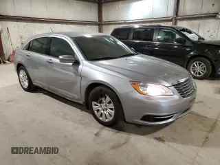 2014 Chrysler 200 LX with VIN 1C3CCBAGXEN157688, listed as a Copart auction lot 73308514 with 89,715 mi miles and Salvage Title. Bid and sale history available at carsss.com. Image 4.