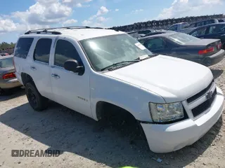 2007 Chevrolet Tahoe LT z VIN 1GNFC13J77J127304, wystawiony jako IAAI lot #41851833 z przebiegiem Nie podano mil oraz . Historia ofert i sprzedaży dostępna na DreamBid. Obrazek 1.