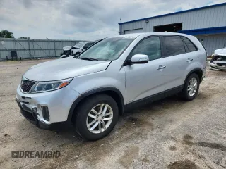 2015 Kia Sorento LX with VIN 5XYKTCA65FG555940, listed as a Copart auction lot 61732815 with 145,278 mi miles and Non repairable. Bid and sale history available at DreamBid. Image 1.