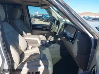 2016 Lincoln Navigator Select with VIN 5LMJJ2HT6GEL08923, listed as a IAAI auction lot 41663454 with 126,199 mi miles. Bid and sale history available at carsss.com. Image 5.