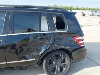 2013 Mercedes-Benz GLK with VIN WDCGG5HB2DF990806, listed as a IAAI auction lot 42047198 with 130,728 mi miles. Bid and sale history available at carsss.com. Image 6.