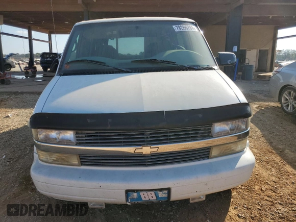 2000 Chevrolet Astro Cargo YF7 z VIN 1GBDM19W1YB127850, wystawiony jako Copart lot #78286784 z przebiegiem 162 090 mil mil oraz Szkoda całkowita • Salvage title. Historia ofert i sprzedaży dostępna na DreamBid. Obrazek 5.