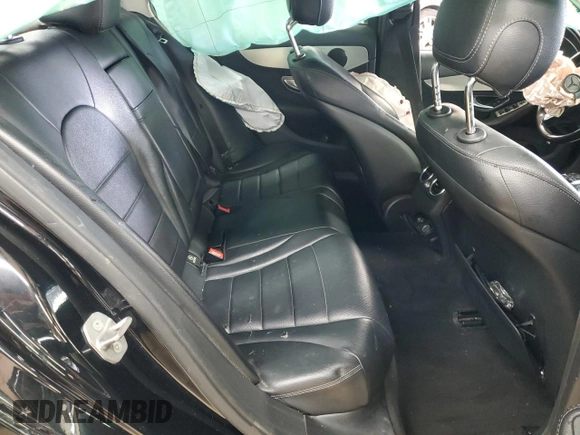 2016 Mercedes-Benz C 300 z VIN 55SWF4JB1GU160379, wystawiony jako Copart lot #46223955 z przebiegiem Nie podano mil oraz Szkoda całkowita • Salvage title. Historia ofert i sprzedaży dostępna na DreamBid. Obrazek 11.