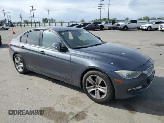 2012 BMW 3 Series 328i с VIN WBA3A5C5XCFJ88765, выставлен на аукционе Copart как лот 53954325 с пробегом 121 610 миль миль и Списание • Salvage title. История ставок и продаж доступна на DreamBid. Изображение 4.