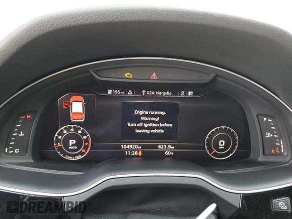 2017 Audi Q7 Premium Plus with VIN WA1LAAF78HD058828, listed as a Copart auction lot 51485055 with 104,920 mi miles and Salvage Title. Bid and sale history available at DreamBid. Image 9.