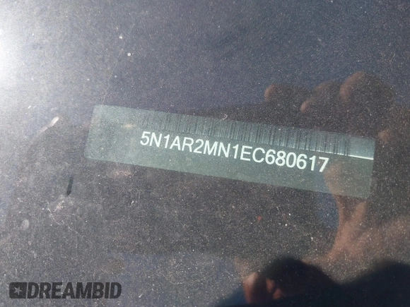 2014 Nissan Pathfinder SL z VIN 5N1AR2MN1EC680617, wystawiony jako IAAI lot #41779019 z przebiegiem 146 041 mil mil oraz . Historia ofert i sprzedaży dostępna na DreamBid. Obrazek 9.
