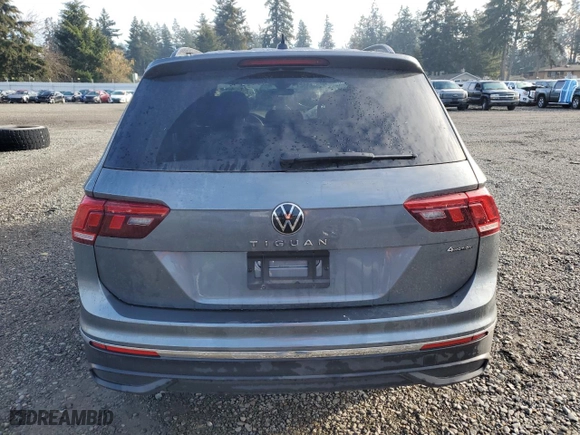 2024 Volkswagen Tiguan S with VIN 3VVFB7AXXRM011592, listed as a Copart auction lot 83038484 with 15,148 mi miles and Salvage Title. Bid and sale history available at carsss.com. Image 6.
