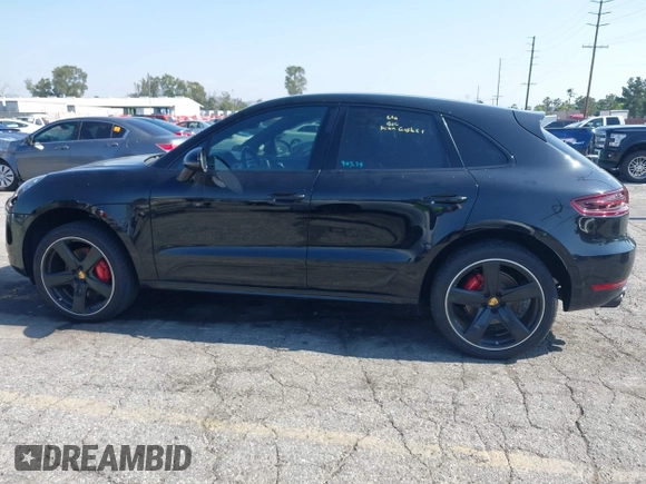 2018 Porsche Macan GTS z VIN WP1AG2A53JLB61723, wystawiony jako IAAI lot #42216769 z przebiegiem 90 234 mil mil oraz . Historia ofert i sprzedaży dostępna na DreamBid. Obrazek 14.