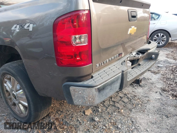 2013 Chevrolet Silverado 1500 LT with VIN 1GCRKSE70DZ202177, listed as a IAAI auction lot 41515775 with 189,671 mi miles and . Bid and sale history available at DreamBid. Image 19.