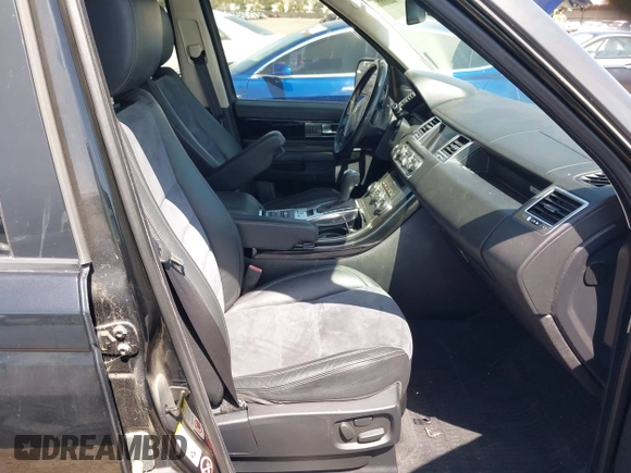 2013 Land Rover Range Rover Sport HSE with VIN SALSF2D42DA767700, listed as a IAAI auction lot 42225262 with 101,042 mi miles and . Bid and sale history available at DreamBid. Image 5.