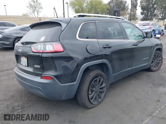 2019 Jeep Cherokee Latitude Plus z VIN 1C4PJLLB7KD129696, wystawiony jako IAAI lot #42001987 z przebiegiem 94 366 mil mil oraz . Historia ofert i sprzedaży dostępna na DreamBid. Obrazek 4.