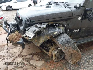 2020 Jeep Wrangler Unlimited Sport с VIN 1C4HJXDM8LW320626, выставлен на аукционе IAAI как лот 42267182 с пробегом 72 170 миль миль и . История ставок и продаж доступна на DreamBid. Изображение 6.