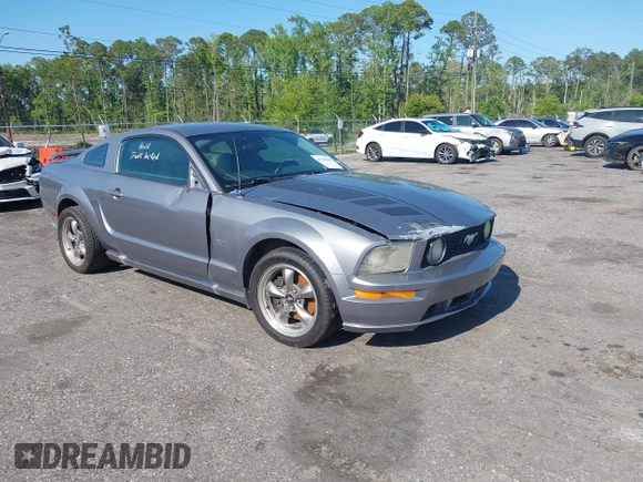 2006 Ford Mustang Standard with VIN 1ZVFT80N565132949, listed as a IAAI auction lot 41678186 with Not Provided miles. Bid and sale history available at carsss.com. Image 1.