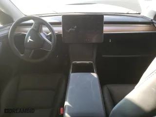 2024 Tesla Model Y Long Range with VIN 7SAYGDEE6RF190608, listed as a Copart auction lot 83378894 with 2,461 mi miles and Salvage Title. Bid and sale history available at carsss.com. Image 8.