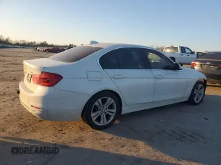 2018 BMW 3 Series 330i z VIN WBA8B9G56JNU97771, wystawiony jako Copart lot #54126505 z przebiegiem 71 545 mil mil oraz Szkoda całkowita • Salvage title. Historia ofert i sprzedaży dostępna na DreamBid. Obrazek 3.
