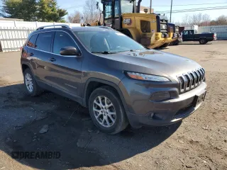 2018 Jeep Cherokee Latitude Plus with VIN 1C4PJMLB7JD562858, listed as a Copart auction lot 49663405 with 107,543 mi miles and Clean Title. Bid and sale history available at DreamBid. Image 4.