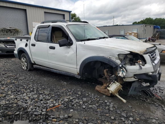 2007 Ford Explorer Sport Trac XLT with VIN 1FMEU31KX7UA27586, listed as a Copart auction lot 59761915 with 167,752 mi miles and Salvage title. Bid and sale history available at DreamBid. Image 4.