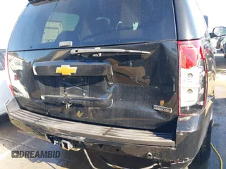 2012 Chevrolet Tahoe LS z VIN 1GNSCAE08CR213137, wystawiony jako IAAI lot #41626332 z przebiegiem 245 359 mil mil oraz . Historia ofert i sprzedaży dostępna na DreamBid. Obrazek 6.