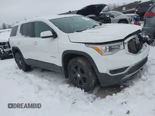2019 GMC Acadia SLE z VIN 1GKKNRLS7KZ295418, wystawiony jako IAAI lot #41464704 z przebiegiem 98 529 mil mil oraz . Historia ofert i sprzedaży dostępna na DreamBid. Obrazek 1.