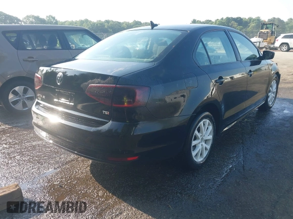 2015 Volkswagen Jetta SE with VIN 3VWD17AJ9FM342127, listed as a IAAI auction lot 42462511 with 152,774 mi miles and . Bid and sale history available at DreamBid. Image 4.