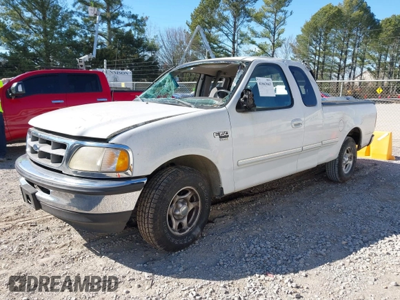 1998 Ford F-150 XL with VIN 1FTRX17L8WNB44884, listed as a IAAI auction lot 41663663 with 121,635 mi miles and . Bid and sale history available at DreamBid. Image 2.