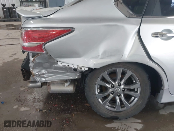 2015 Nissan Altima SV z VIN 1N4AL3AP2FC465479, wystawiony jako IAAI lot #42205569 z przebiegiem 109 258 mil mil oraz . Historia ofert i sprzedaży dostępna na DreamBid. Obrazek 6.