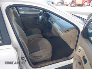 2006 Ford Taurus SE with VIN 1FAFP53U06A134825, listed as a IAAI auction lot 41540700 with 177,640 mi miles. Bid and sale history available at carsss.com. Image 5.