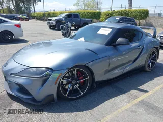 2022 Toyota Supra 3.0 z VIN WZ1DB0C03NW050498, wystawiony jako IAAI lot #41950538 z przebiegiem 42 449 mil mil oraz . Historia ofert i sprzedaży dostępna na DreamBid. Obrazek 18.