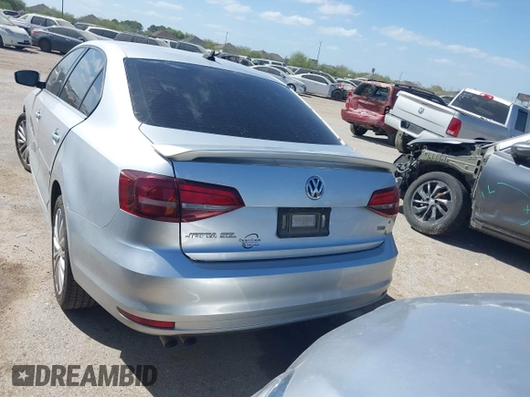 2016 Volkswagen Jetta Sedan 1.8T SEL with VIN 3VWL07AJ0GM330058, listed as a IAAI auction lot 41832211 with 1 mi miles. Bid and sale history available at carsss.com. Image 15.