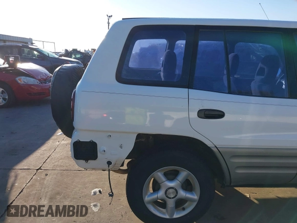 2000 Toyota RAV4 с VIN JT3GP10V1Y0044892, выставлен на аукционе IAAI как лот 41148809 с пробегом 220 848 миль миль и . История ставок и продаж доступна на DreamBid. Изображение 17.