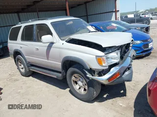 1996 Toyota 4Runner SR5 z VIN JT3HN86R8T0015119, wystawiony jako IAAI lot #42247649 z przebiegiem 379 333 mil mil oraz . Historia ofert i sprzedaży dostępna na DreamBid. Obrazek 1.