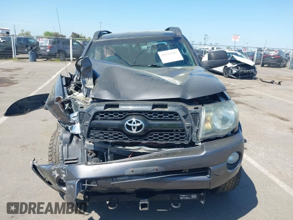 2011 Toyota Tacoma with VIN 5TFLU4EN6BX008627, listed as a IAAI auction lot 42033587 with 179,083 mi miles. Bid and sale history available at carsss.com. Image 12.