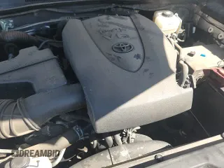 2022 Toyota Tacoma SR z VIN 3TYSZ5AN3NT055413, wystawiony jako Copart lot #85172665 z przebiegiem 70 937 mil mil oraz Szkoda całkowita • Salvage title. Historia ofert i sprzedaży dostępna na DreamBid. Obrazek 13.