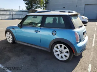 2004 MINI Cooper Hardtop S with VIN WMWRE334X4TD84365, listed as a Copart auction lot 67804884 with 0 mi miles and Clean Title. Bid and sale history available at carsss.com. Image 2.