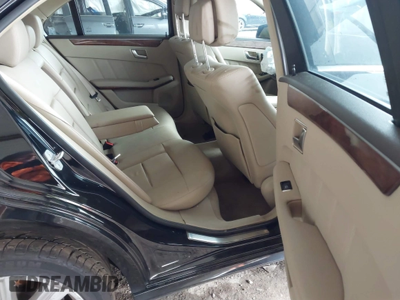2013 Mercedes-Benz E 350 Luxury with VIN WDDHF5KB1DA742801, listed as a IAAI auction lot 41516130 with Not Provided miles and . Bid and sale history available at DreamBid. Image 8.