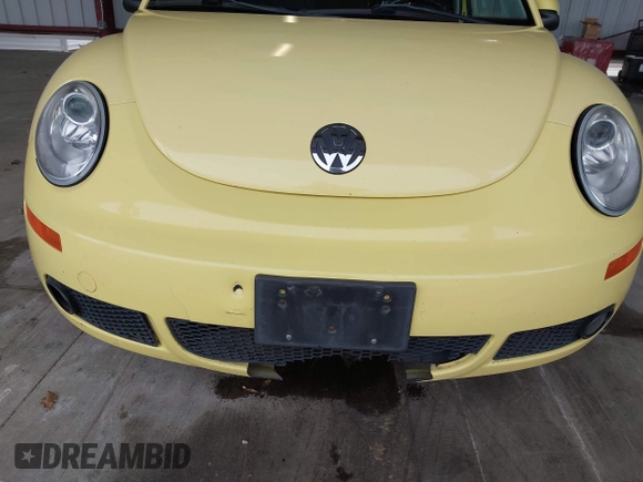 2006 Volkswagen Beetle z VIN 3VWSR31C26M406972, wystawiony jako IAAI lot #41493997 z przebiegiem 222 115 mil mil oraz . Historia ofert i sprzedaży dostępna na DreamBid. Obrazek 6.
