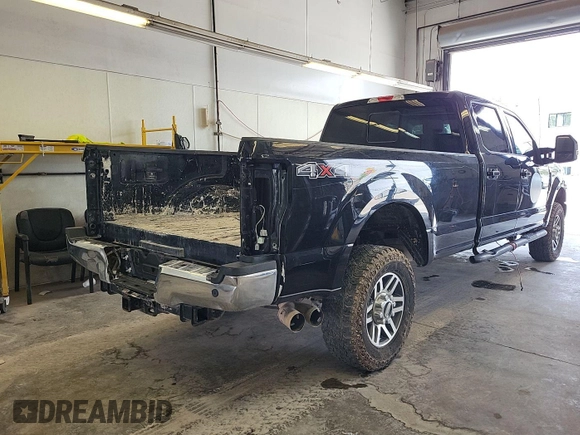 2019 Ford F-250 XL z VIN 1FT7W2BT0KED41596, wystawiony jako IAAI lot #42785422 z przebiegiem 246 034 mil mil oraz . Historia ofert i sprzedaży dostępna na DreamBid. Obrazek 39.