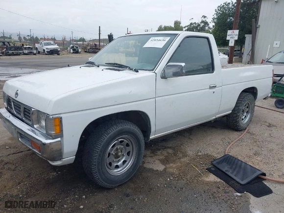 1995 Nissan Trucks 2WD with VIN 1N6SD11S5SC362519, listed as a IAAI auction lot 42034630 with 239,479 mi miles. Bid and sale history available at carsss.com. Image 2.