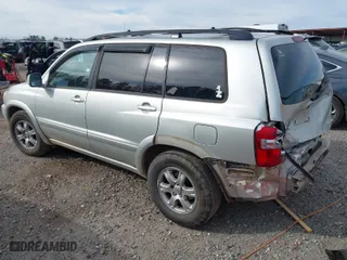 2004 Toyota Highlander with VIN JTEDP21A740010073, listed as a IAAI auction lot 41708185 with 265,837 mi miles. Bid and sale history available at carsss.com. Image 3.