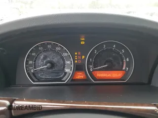 2005 BMW 7 Series 745Li z VIN WBAGN63535DS56141, wystawiony jako Copart lot #45632495 z przebiegiem 68 804 mil mil oraz Czysty tytuł • Clean title. Historia ofert i sprzedaży dostępna na DreamBid. Obrazek 9.