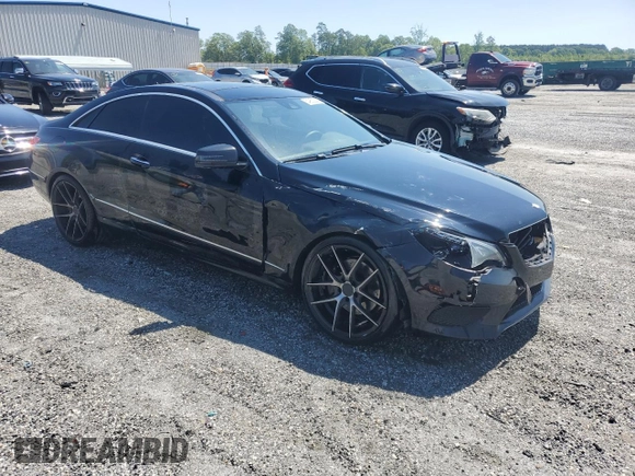 2014 Mercedes-Benz E 350 with VIN WDDKJ8JB5EF271909, listed as a Copart auction lot 54953225 with 204,456 mi miles and Salvage title. Bid and sale history available at DreamBid. Image 4.