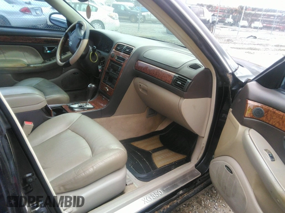 2005 Hyundai XG z VIN KMHFU45EX5A420629, wystawiony jako IAAI lot #40793422 z przebiegiem 211 598 mil mil oraz . Historia ofert i sprzedaży dostępna na DreamBid. Obrazek 5.