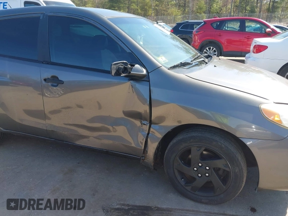 2006 Toyota Matrix STD with VIN 2T1KR32E76C575204, listed as a IAAI auction lot 42079811 with 299,999 mi miles and . Bid and sale history available at carsss.com. Image 6.