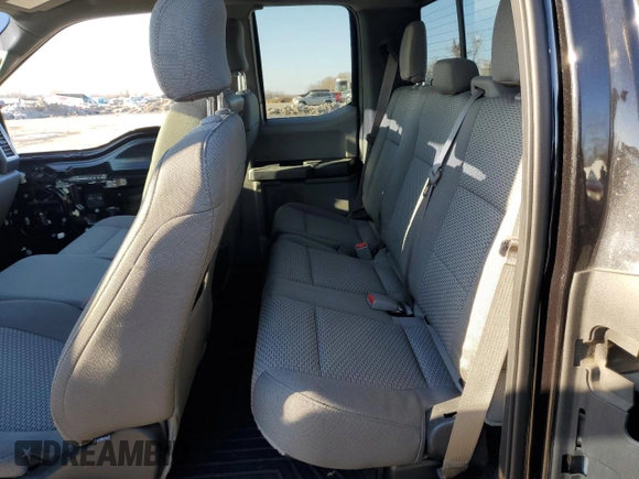 2015 Ford F-150 XLT with VIN 1FTFX1EG4FKD79308, listed as a Copart auction lot 42568345 with 161,663 mi miles and Clean Title. Bid and sale history available at carsss.com. Image 10.